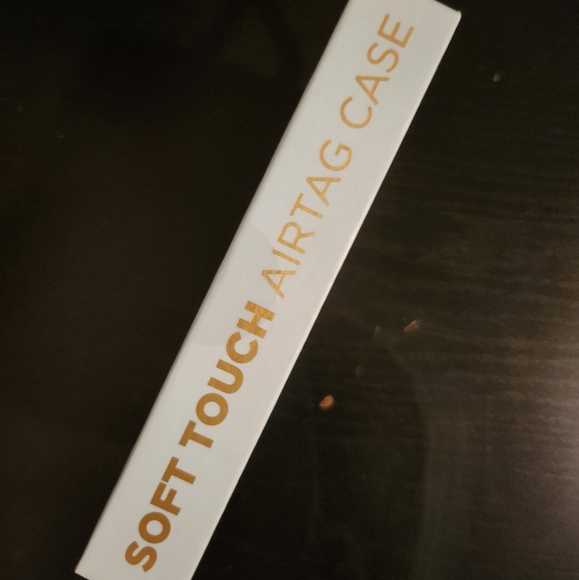 Apple Air Tag Case w/Keychain Blue - Picture 6 of 7